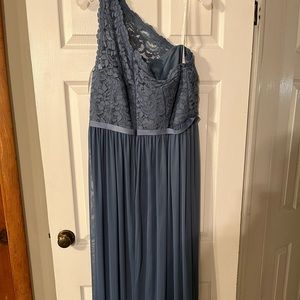 Size 14 David’s Bridal Bridesmaid Dress in Steel Blue.